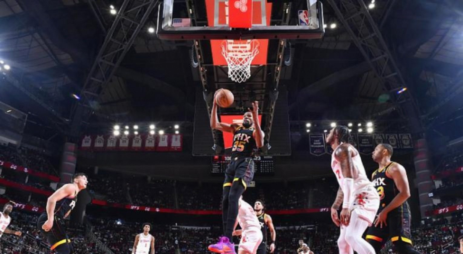 开云下载-广东队横扫山东队，杜兰特扛起全队