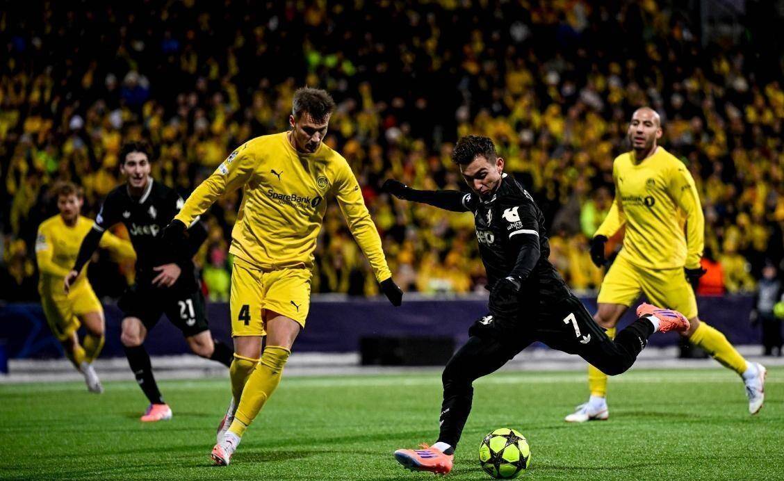 开云官方app入口-尤文图斯遇冷门失利，卫冕霸主形势岌岌可危